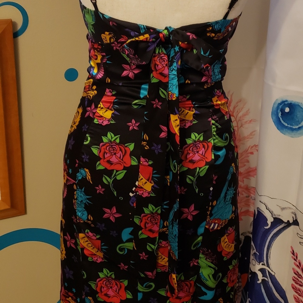 Betsy Johnson - Picture 3 of 4